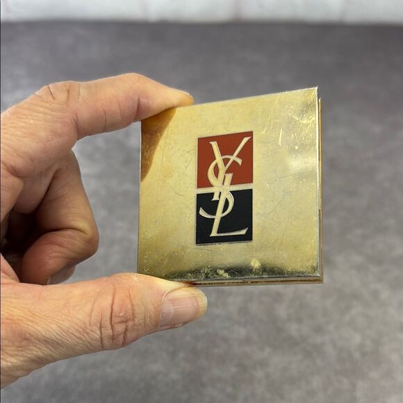 YSL Vintage Blushing Powder Makeup Gold Compact 0.2oz - Picture 1 of 5